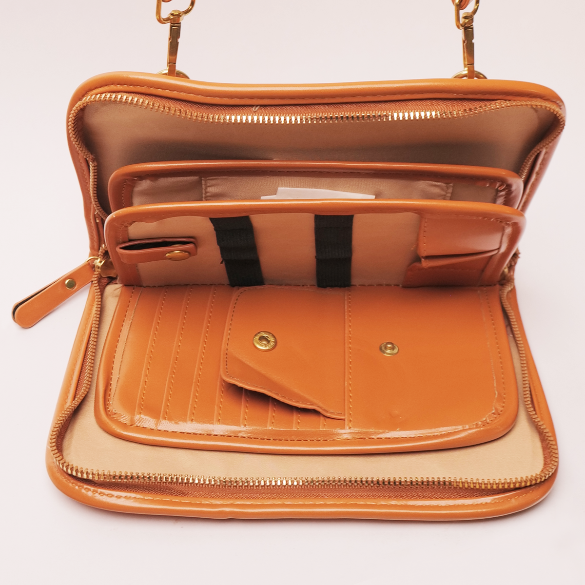 BOLSO AURORA LIGERO CAFE – LIBERTAD Y COMODIDAD AL ALCANCE